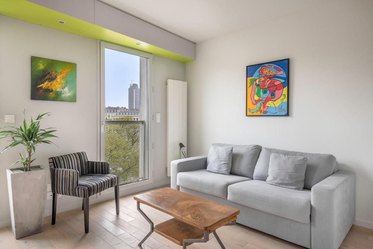 En Plein Coeur De Ville Bel Appartement Pour 6 Nantes Exterior photo