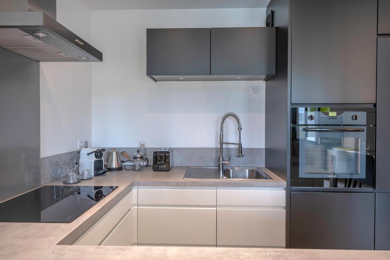 En Plein Coeur De Ville Bel Appartement Pour 6 Nantes Exterior photo